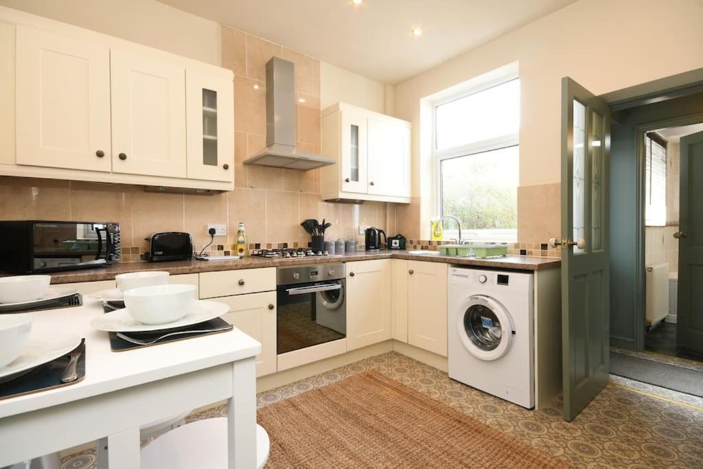 Cottage Style 3 Bedroom House - Close To City Centre & The Peaks Chesterfield Exterior foto