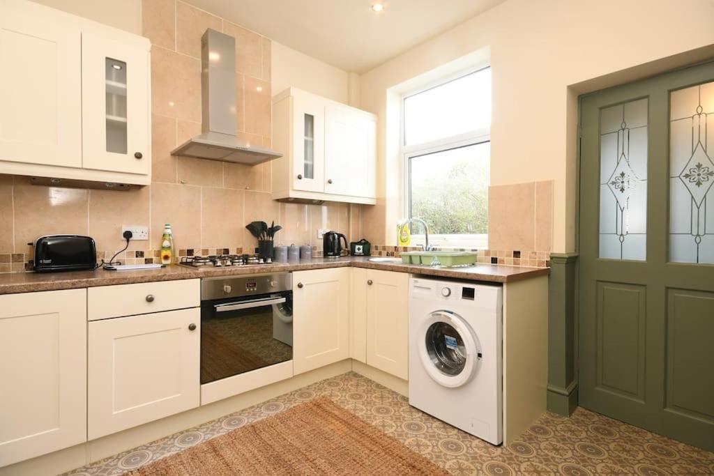 Cottage Style 3 Bedroom House - Close To City Centre & The Peaks Chesterfield Exterior foto